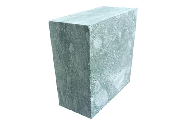 Đá  cubic xanh rêu cắt thô 10x10x5cm